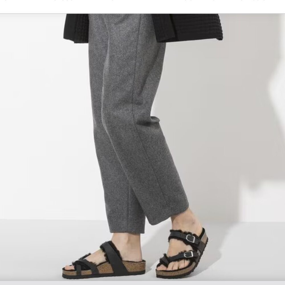 Birkenstock Mayari Shearling Black Oiled Leather sandal